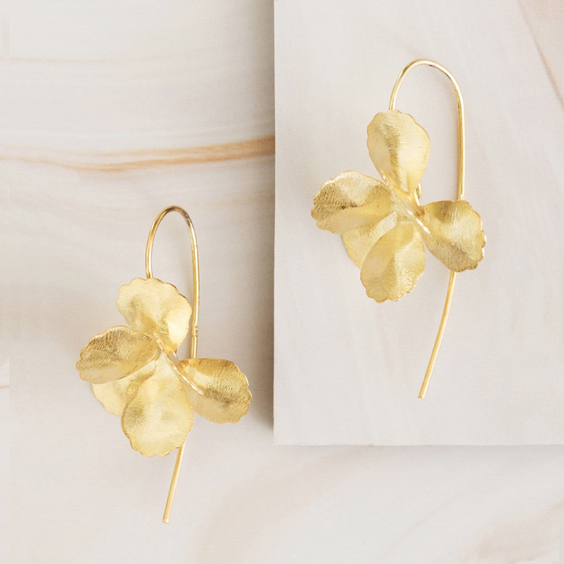 Emblem Jewelry Earrings Spring Hydrangea Flower Drop Earrings